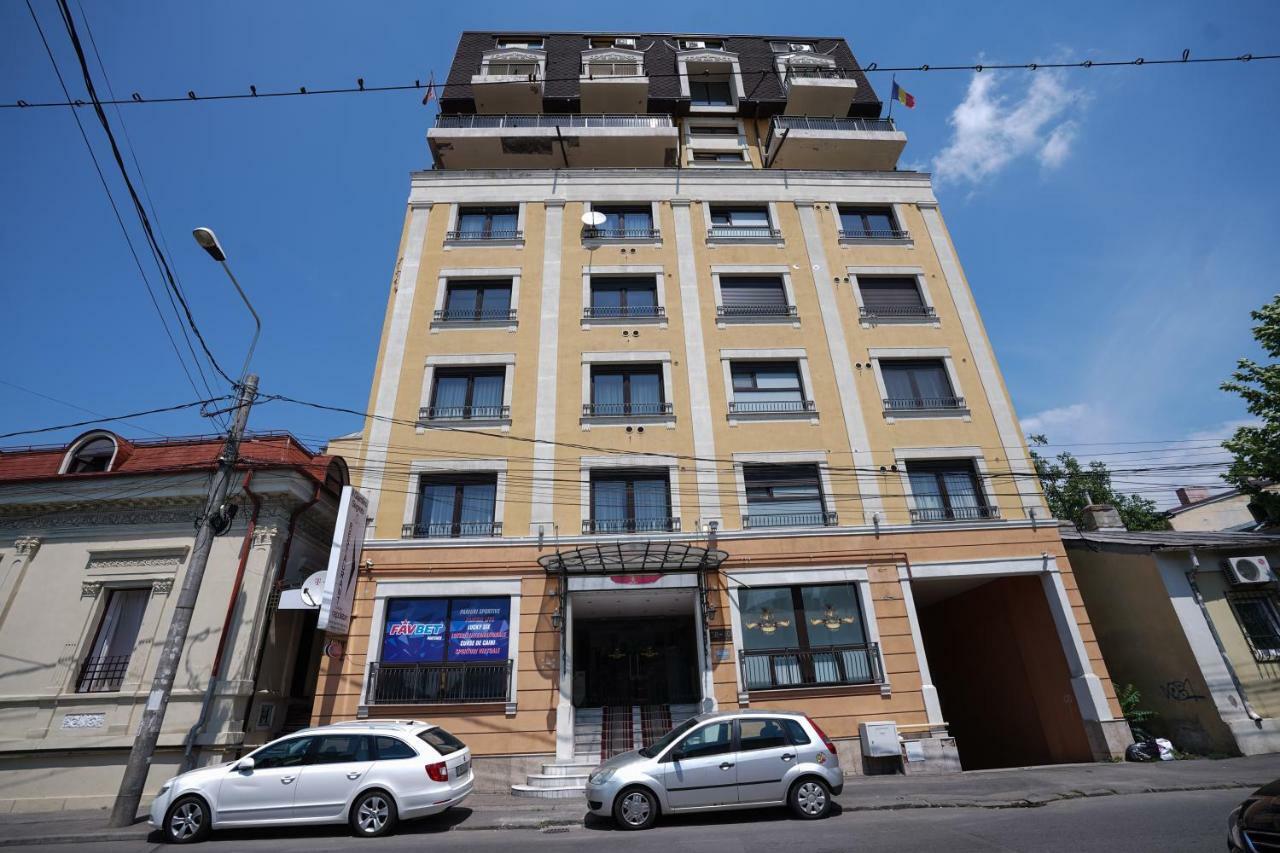 City Center Premium Apartments Bucarest Esterno foto